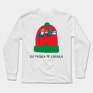 Cu musca pe caciula (de Craciun) Long Sleeve T-Shirt